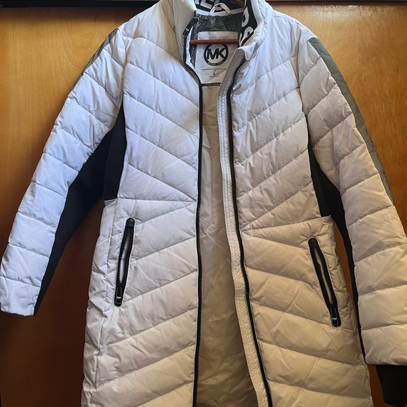 Michael Kors Jacket Size L - Picture 2 of 3